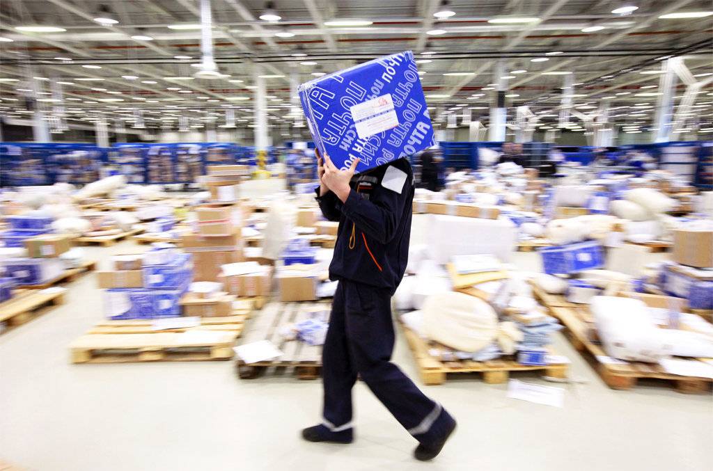 Доставка посылок на дом Почтой России: цена и как заказать?