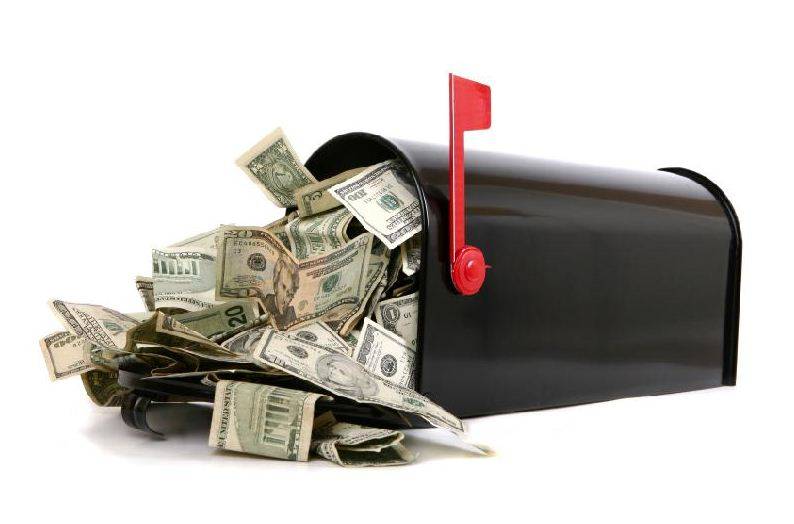 Самый быстрый перевод денег по России: Форсаж или Золотая Корона?